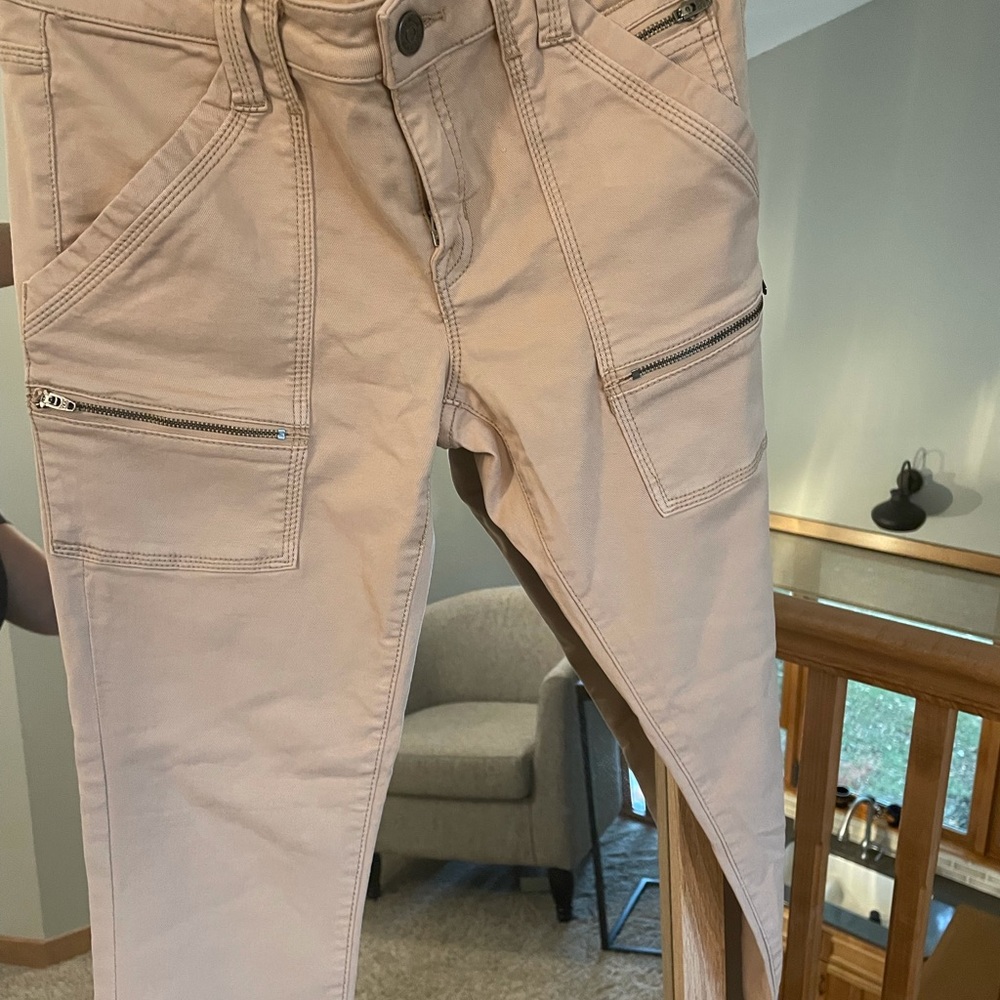 Joie ankle pants.
